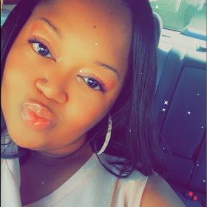 Meet your Posher, Shamika